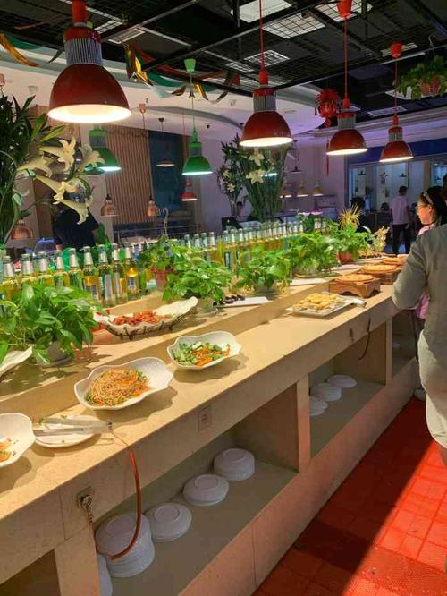 宝业自助餐多少钱一个人?营业时间是几点? 宝业自助餐多少钱一个人